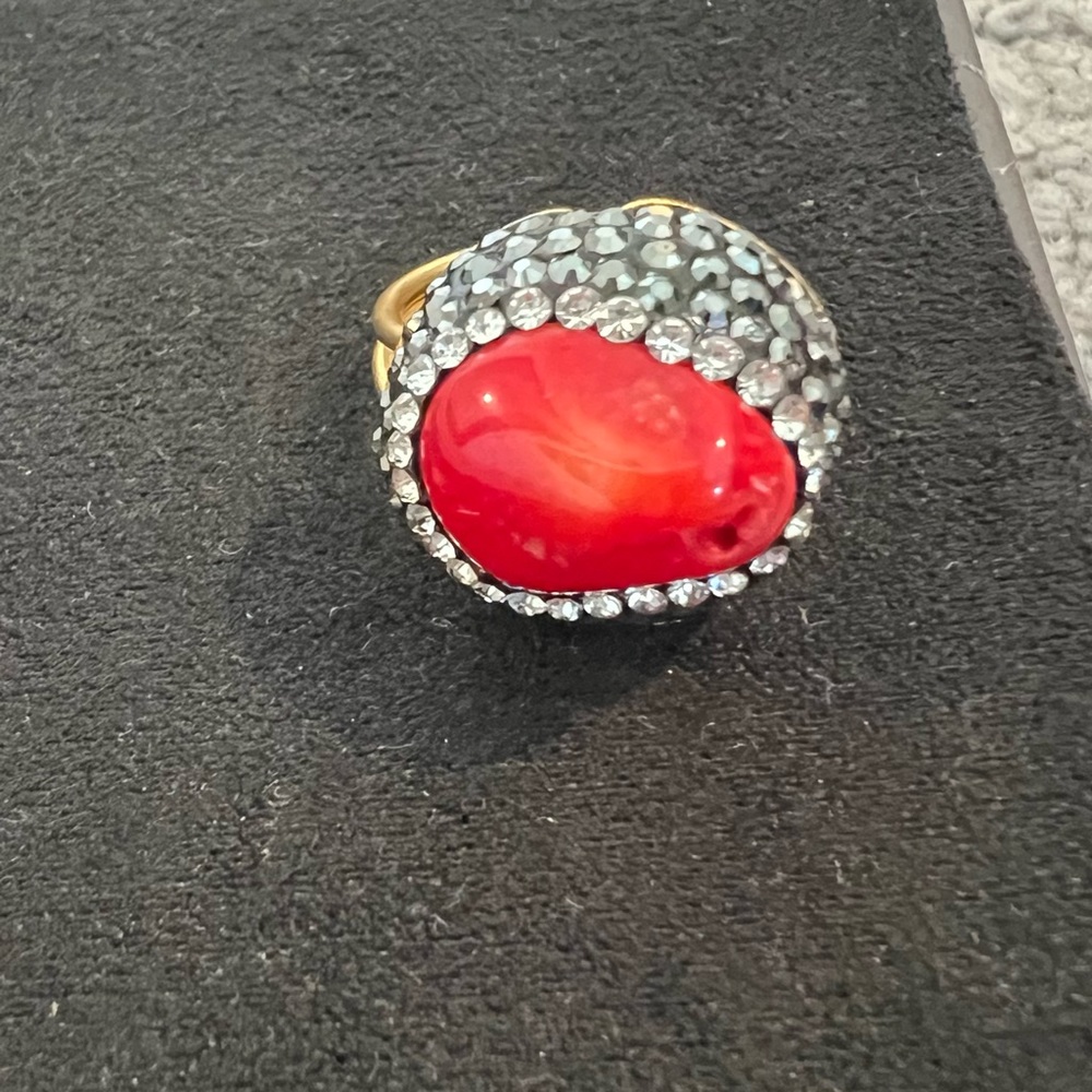 Statement Ring - Picture 3 of 5